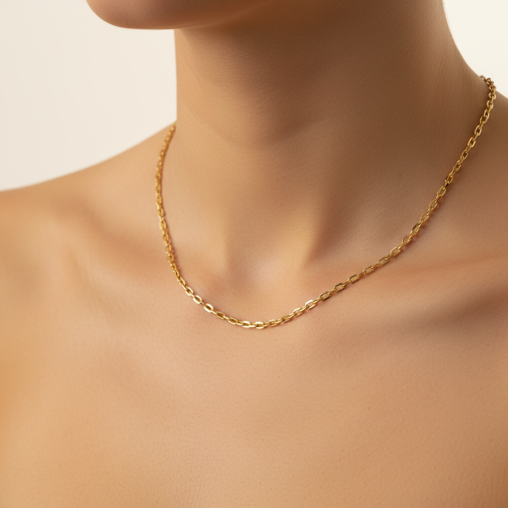 Classic Gold Chain Necklace - Lifestyle
